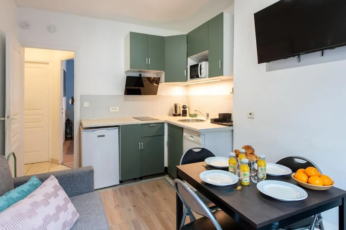 Stylish & Elegant I Metro Is Only 1Minute Away I Near Montmartre Apartment Paris